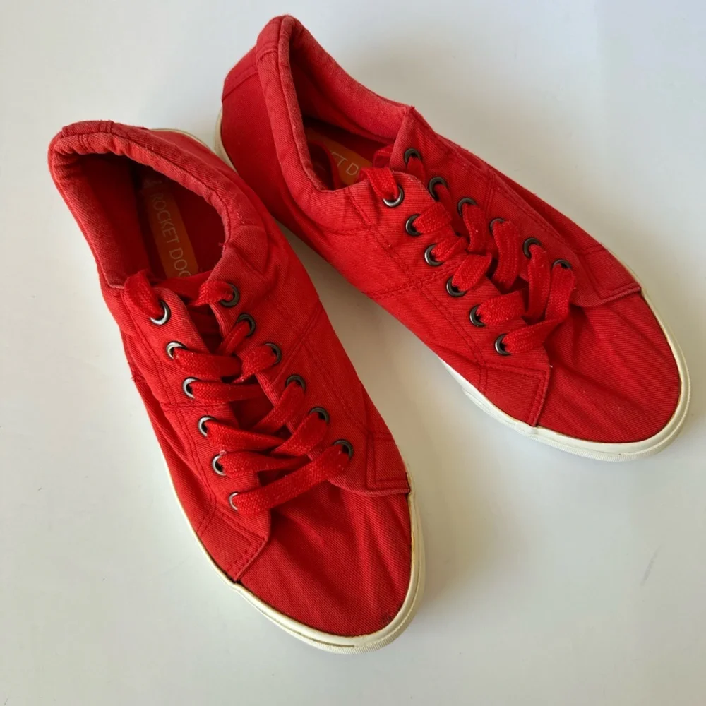 Rocket Dog Red & White Canvas Lace Up Sneakers Women’s Size 8.5 Casual Shoes